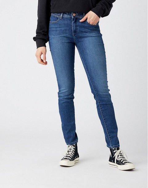 Wrangler Women's Navy Skinny Indigood Sustainable Denim Dye Jeans | Wrangler In Lebanon