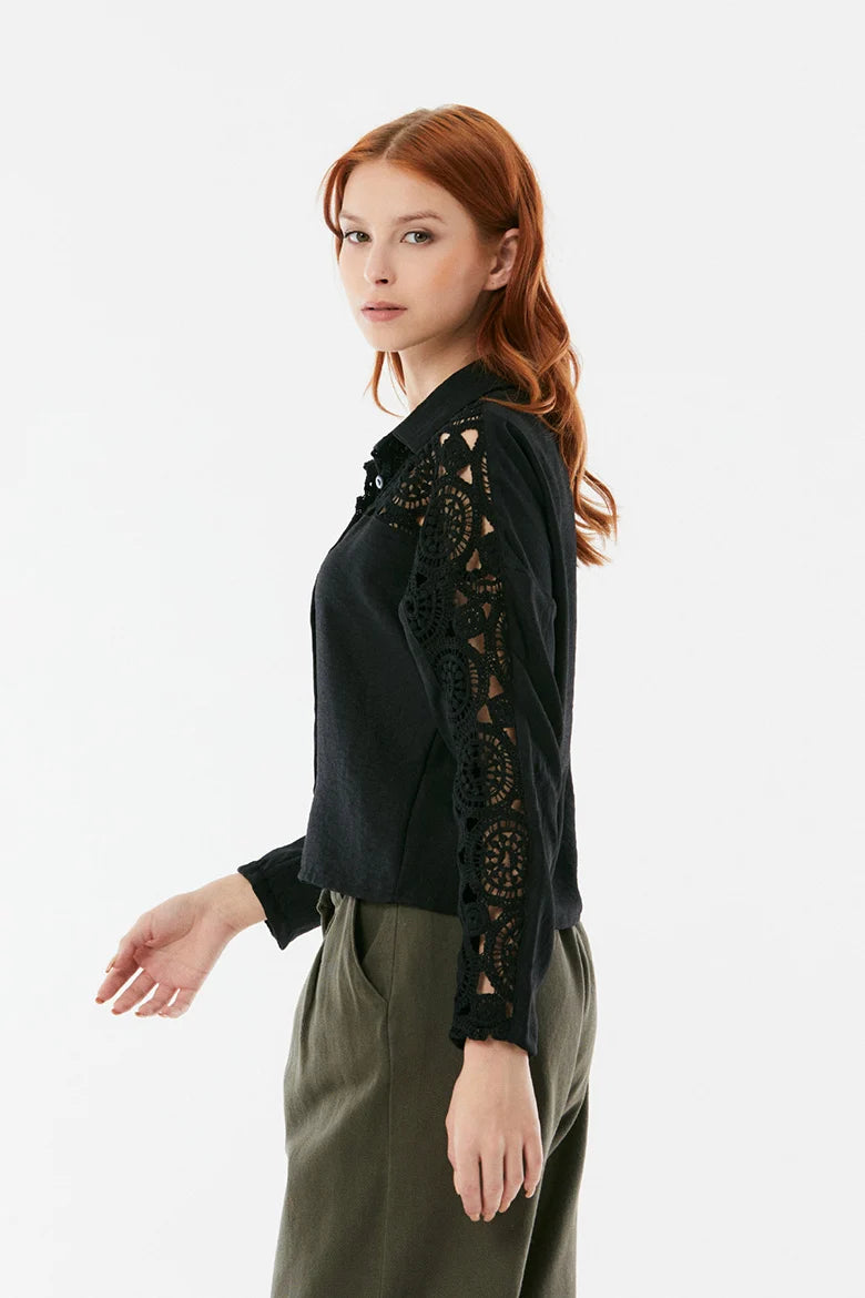 SD Moda Women's Black Lace Detailed Low Sleeve Short Shirt 178010