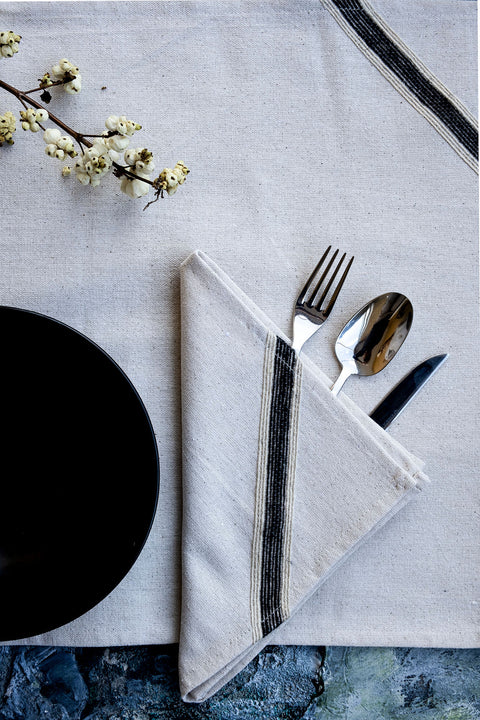 SD Home White & Black Napkin Set (6 Pieces) 964FRM4504