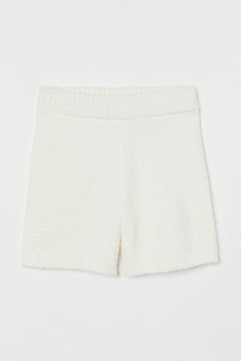 H&M  Women's Cream Fluffy Shorts 0948455001 (FL123)(AA59)